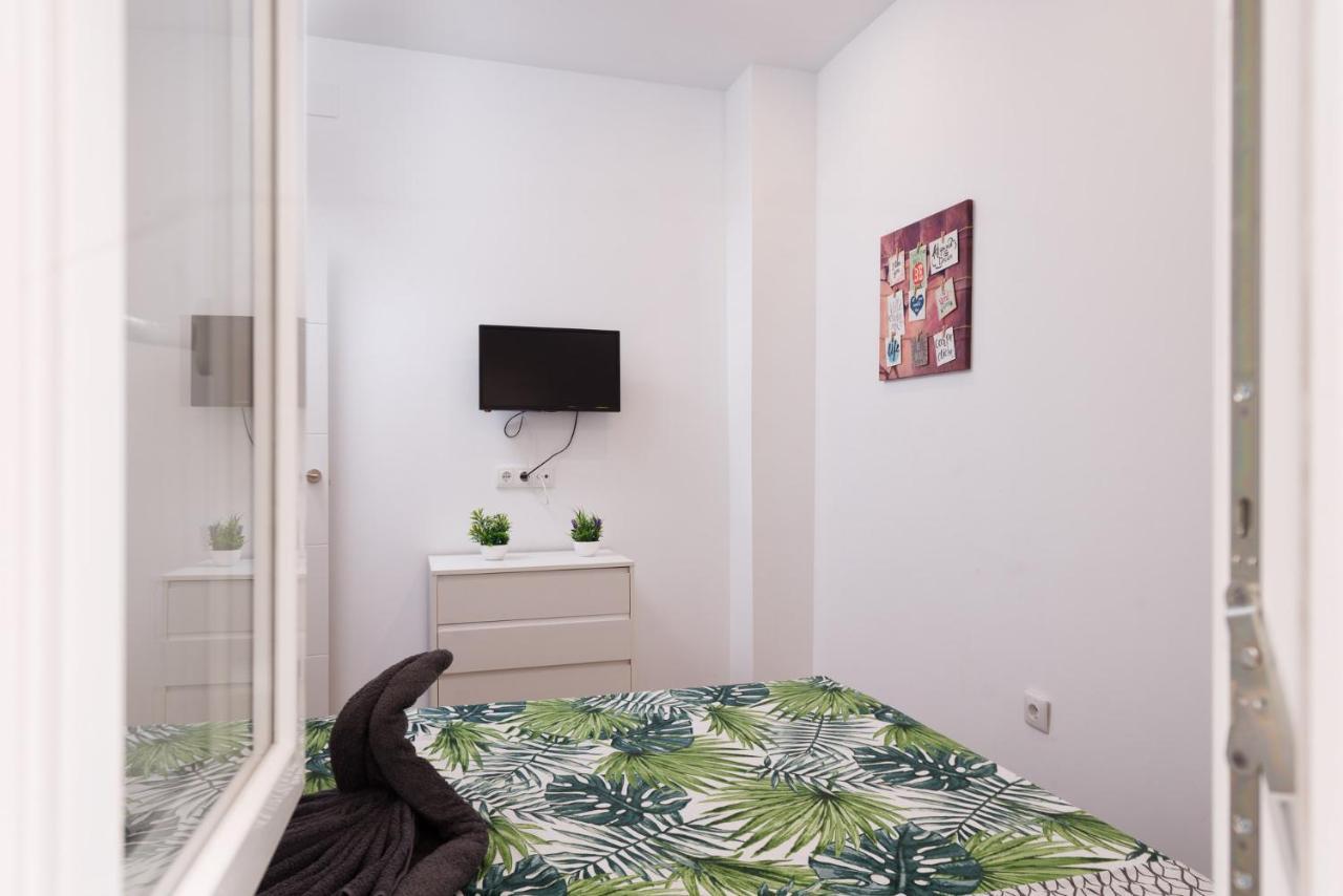Cozy 3 Bed Apartment In The Heart Of Alicante Exterior foto